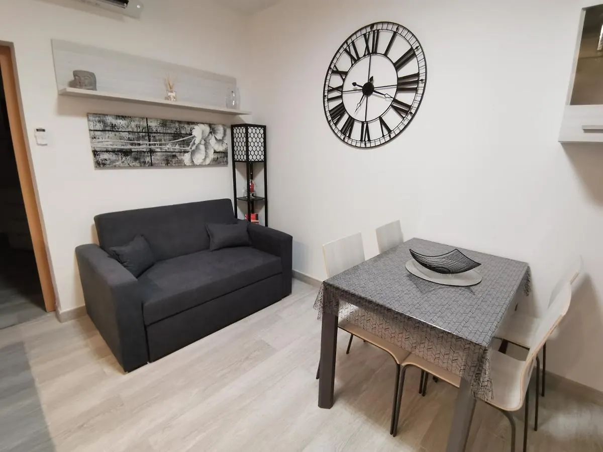 Coquet 2 Pieces Entierement Renove Et Climatise Apartment Cannes 0*,  France